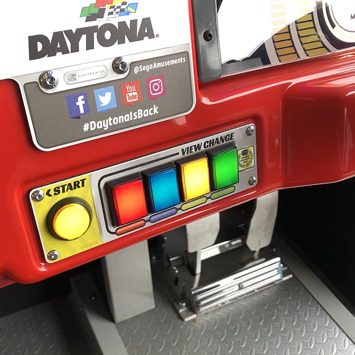 SEGA Daytona Championship USA Driving Game