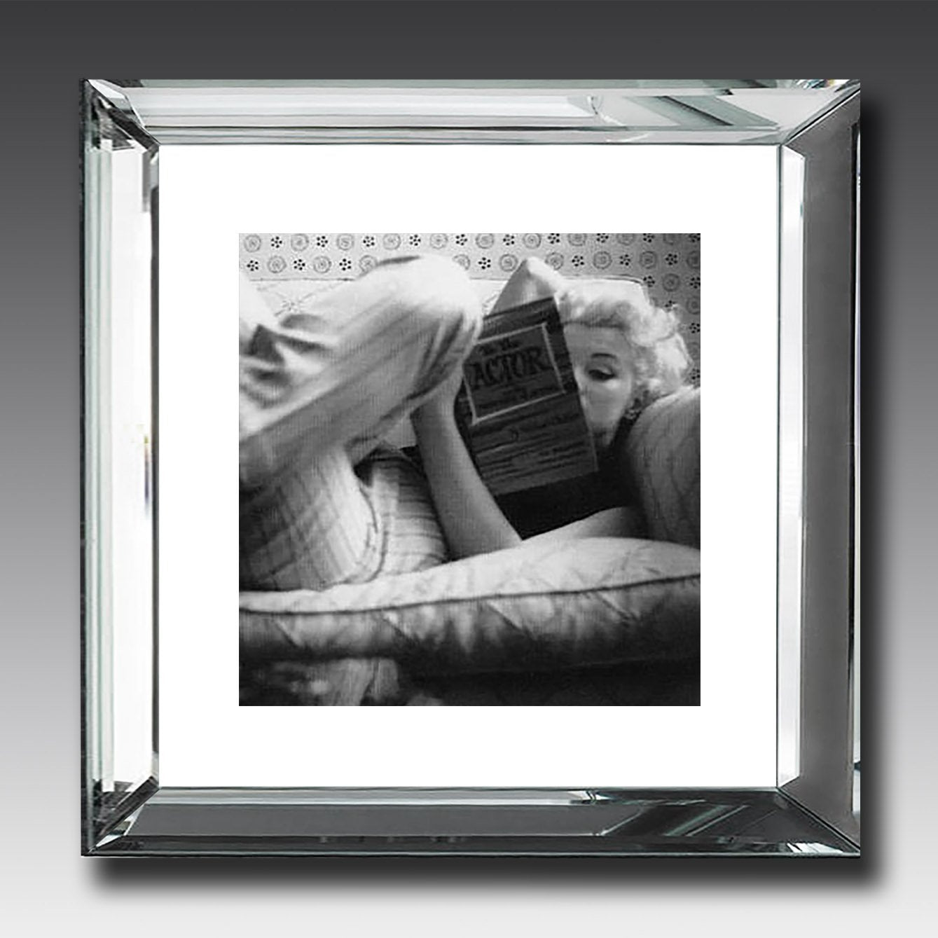 Marilyn Monroe - Mirror-Frame Picture 