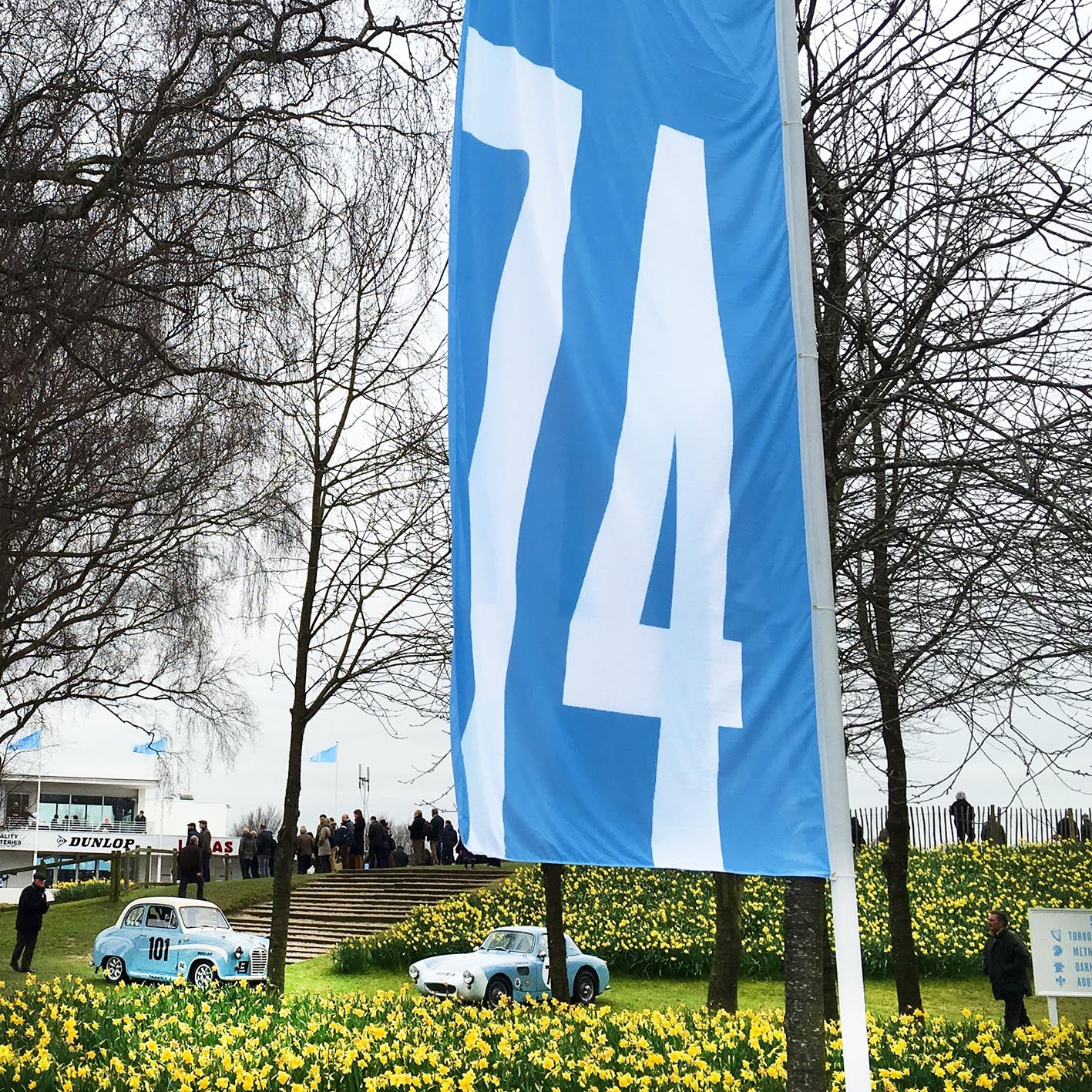 Goodwood crowds flock to the 74th Annual Members' Meeting