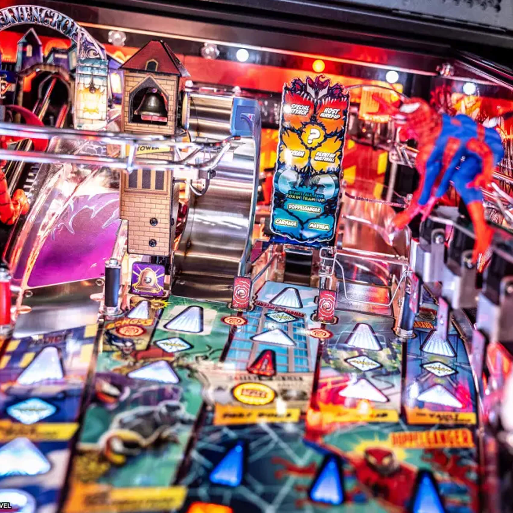 Venom LE Pinball Machine by Stern