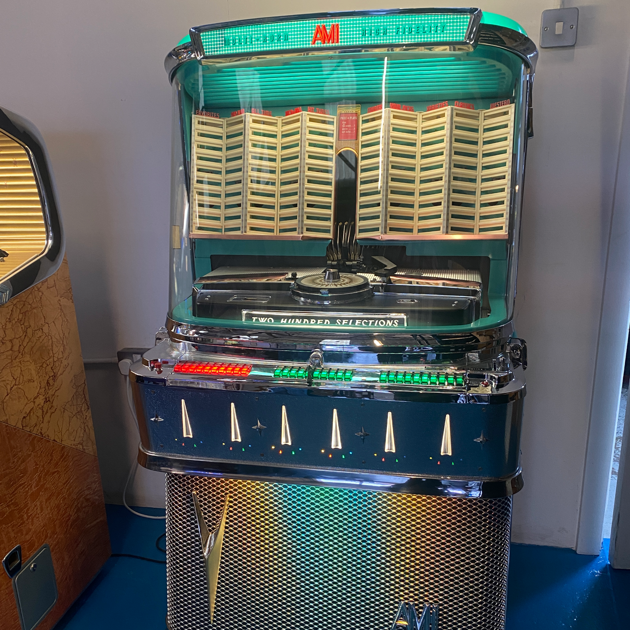1958 AMI I 200 Vinyl Jukebox with Spearmint Trim