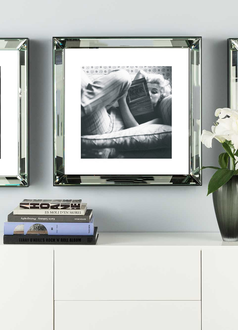 Marilyn Monroe Reading Mirror Frame Picture