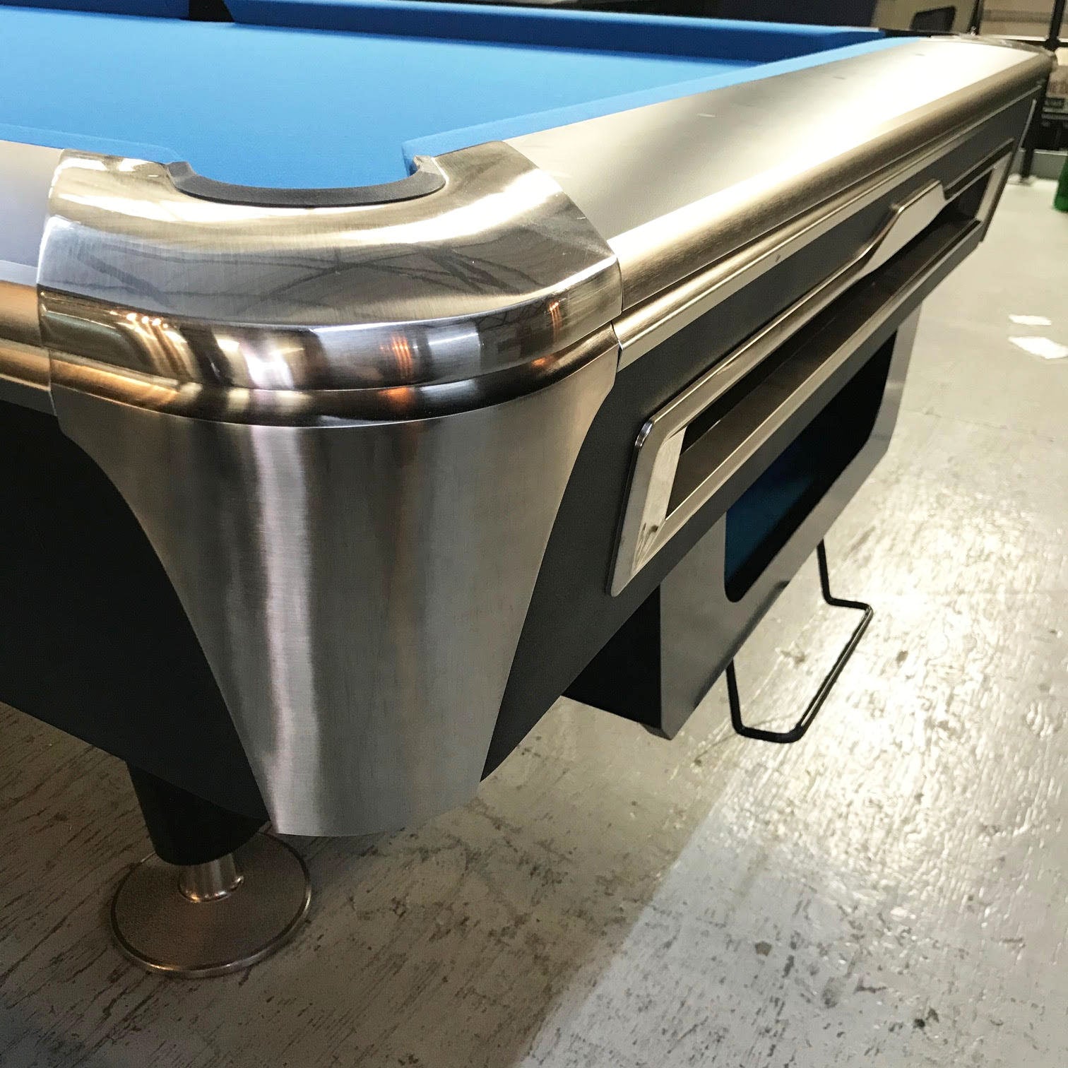 Proline 8ft American Pool Table Black Deluxe