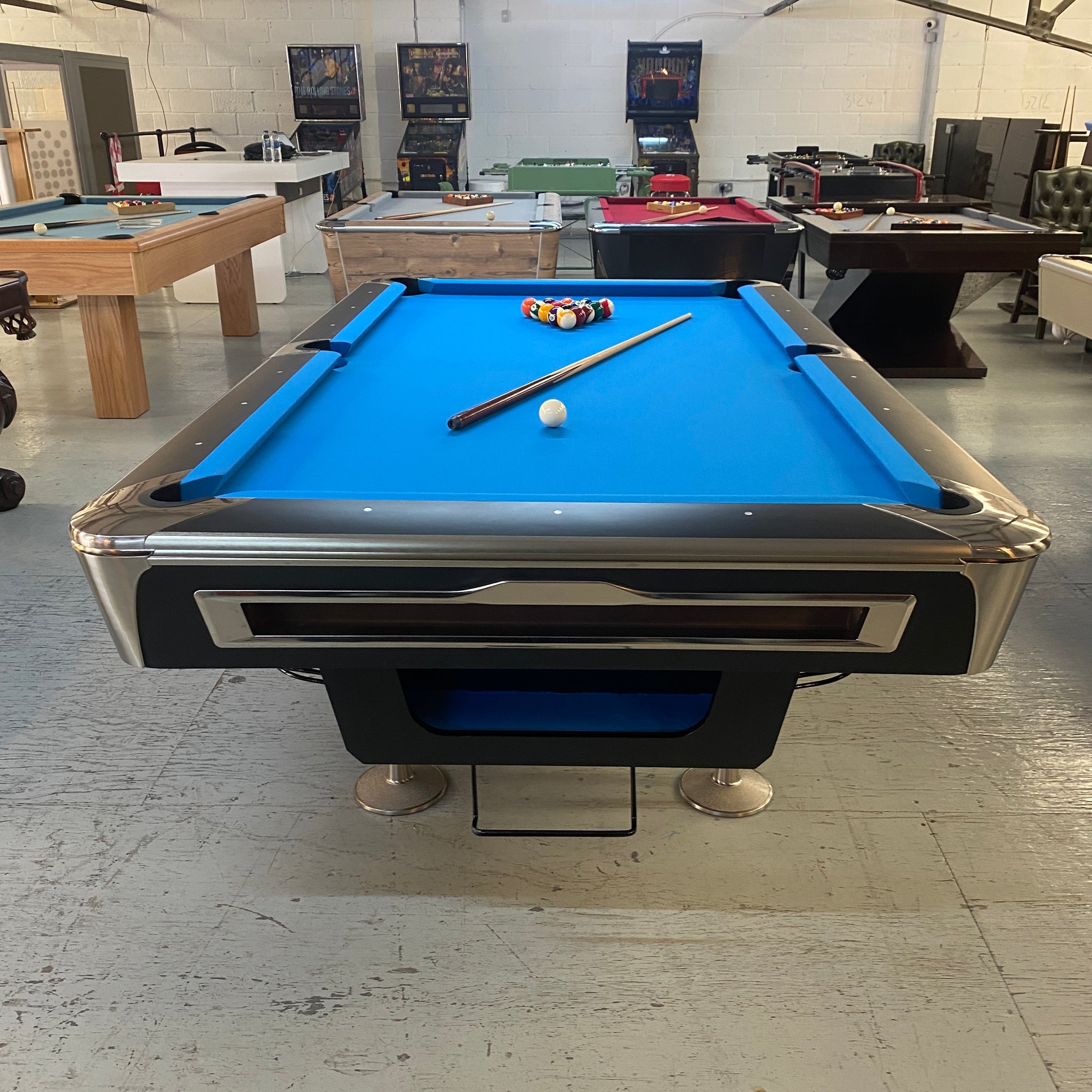 Proline 8ft American Pool Table Black Deluxe