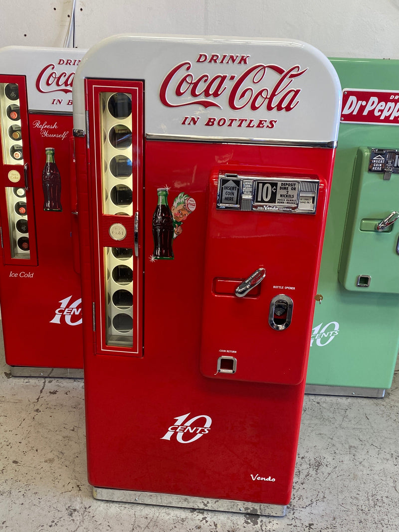 1957 Vendo 81-D Coca-Cola Machine – The Games Room Company