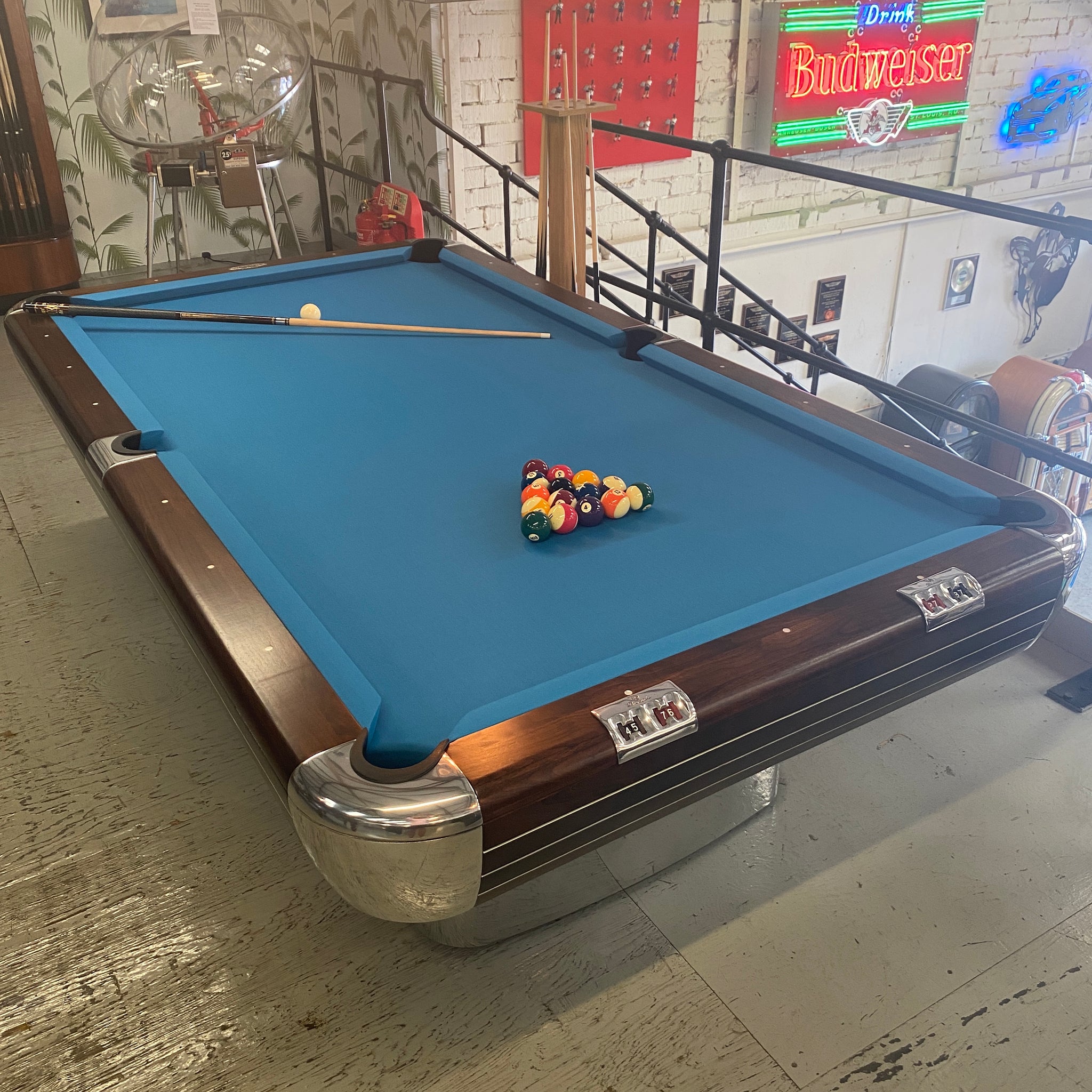 Brunswick Anniversary Pool Table 8ft