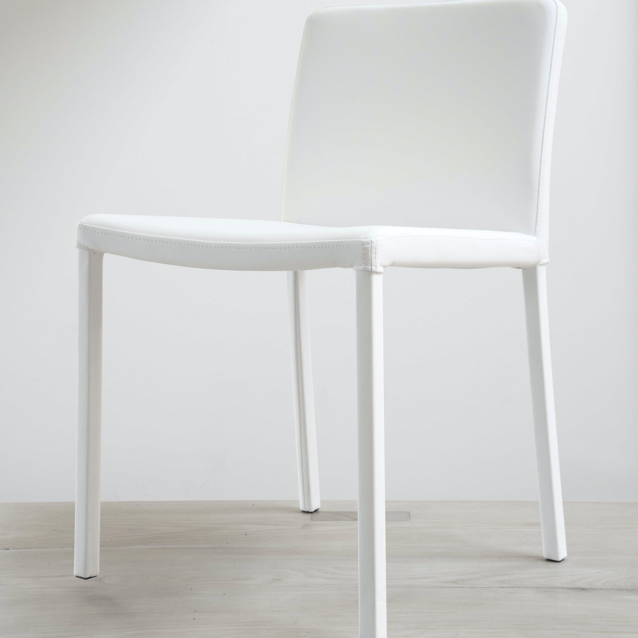 Fusion Chair in white