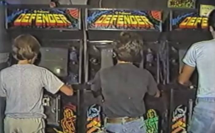 First Defendant Game Did the original Defender arcade game have 2 player mode? | O-T Lounge