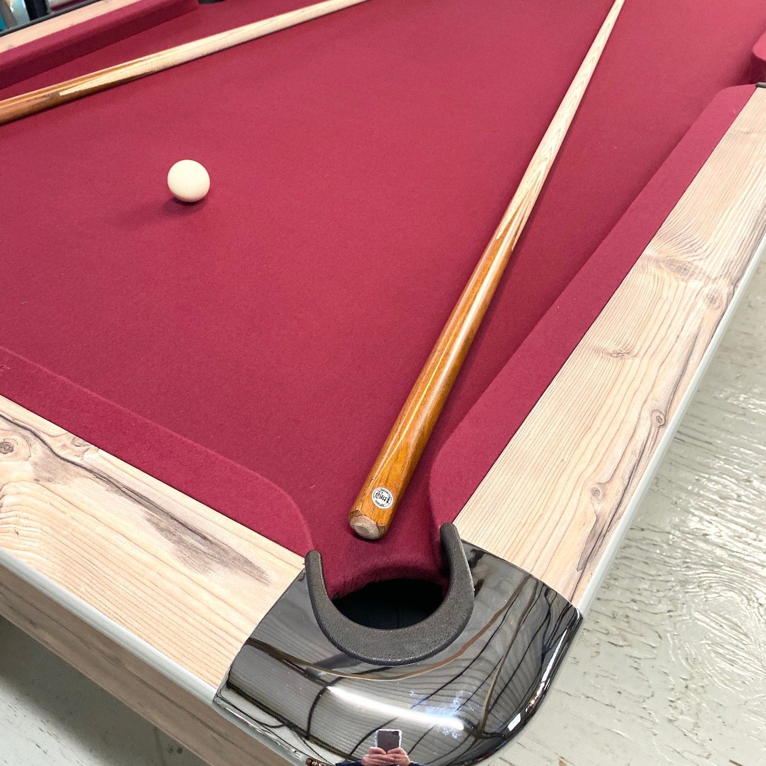 Sam Leisure Virginia English Pool Table in Country Oak 7ft