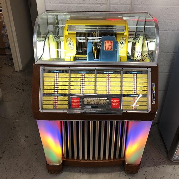 Original 1952 Seeburg M100C Vinyl Jukebox