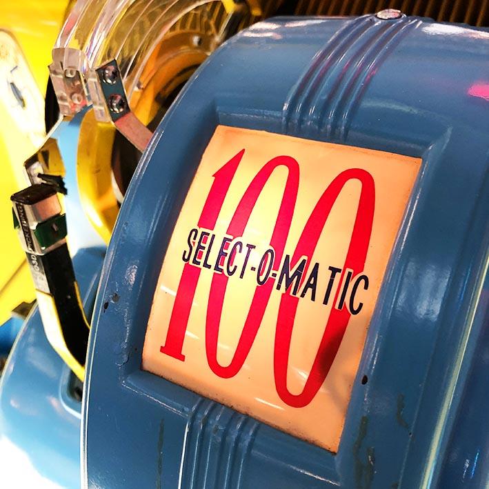 Original 1952 Seeburg M100C Vinyl Jukebox