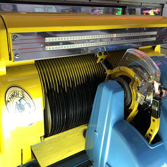 Original 1952 Seeburg M100C Vinyl Jukebox