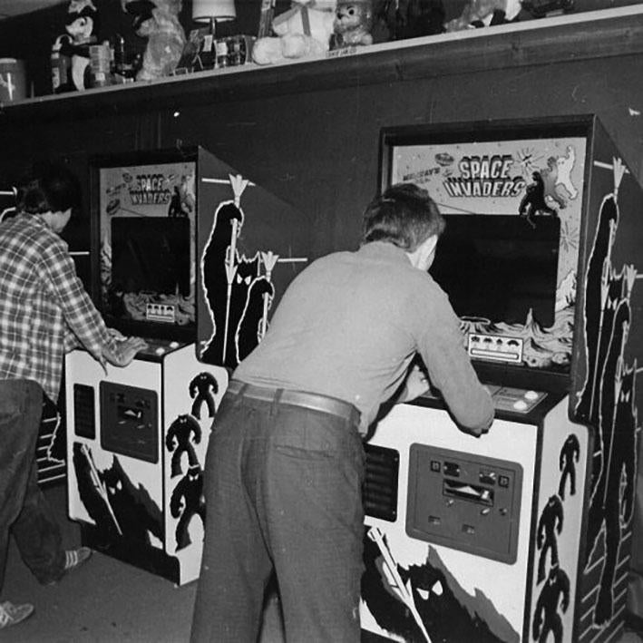 1978 Space Invaders Arcade Machine by Midway