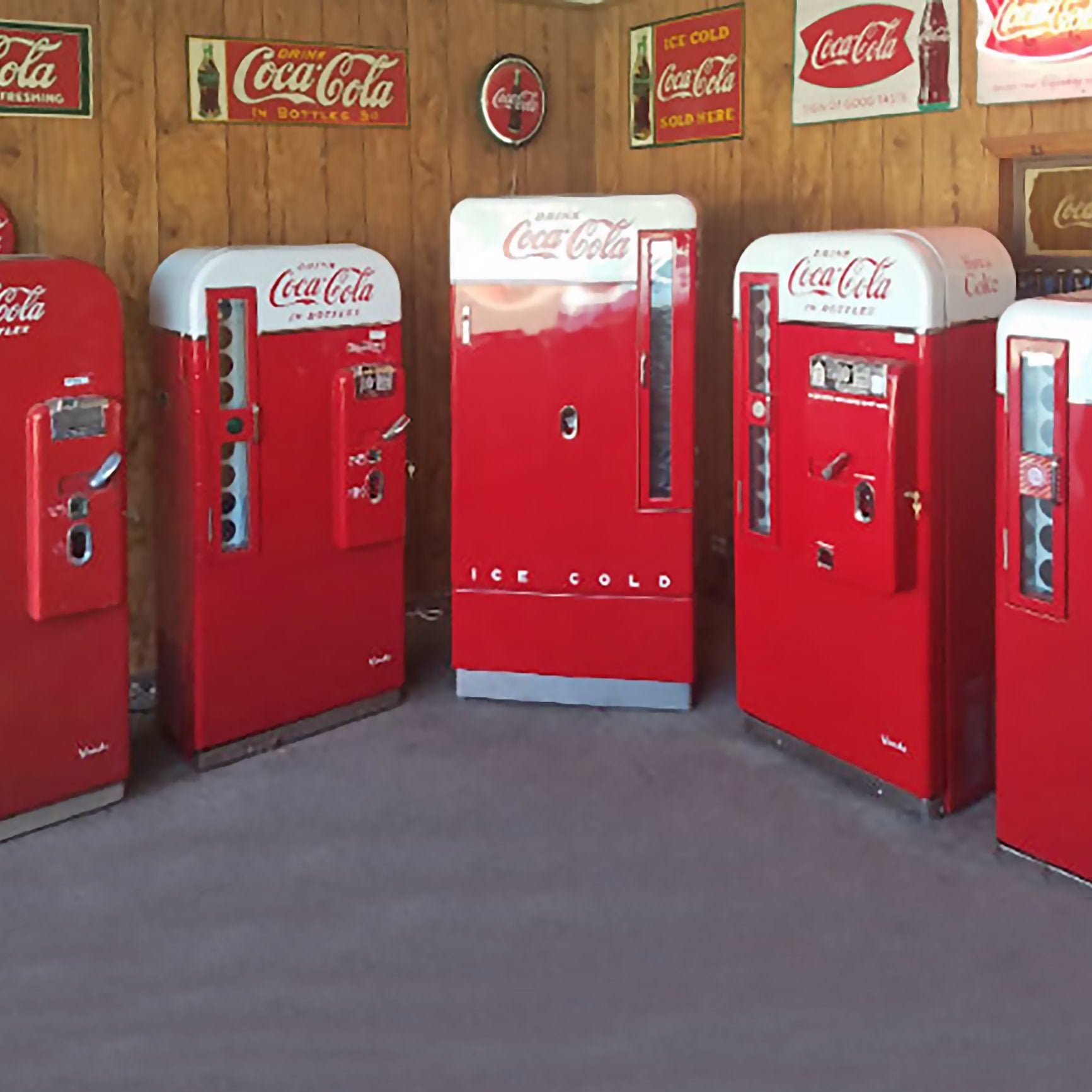 Cavalier CS-72 Coca-Cola Machine | The Games Room Company