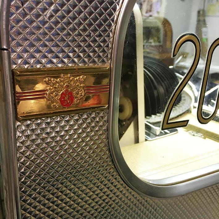 1956 Wurlitzer 2000 Centennial Vinyl Jukebox